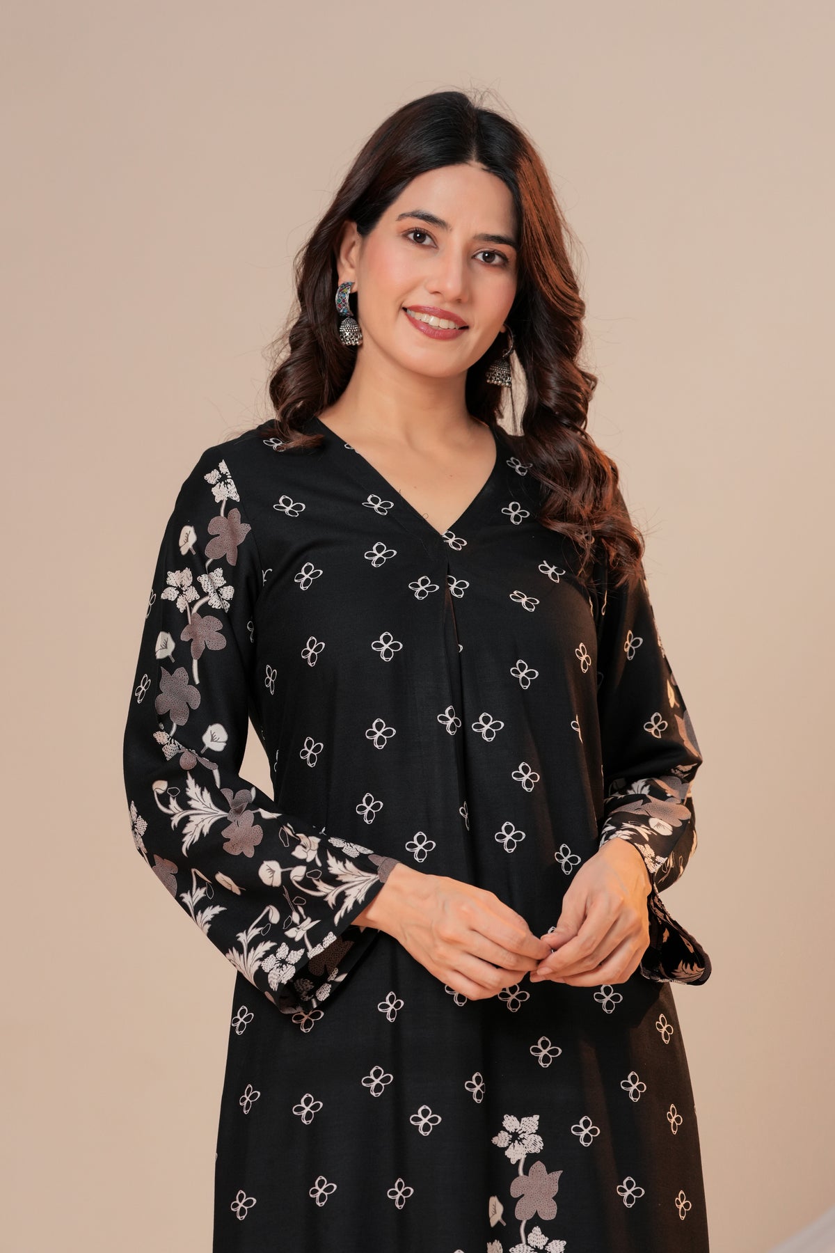 Classic Black V-neck Viscose Rayon Kurta Set
