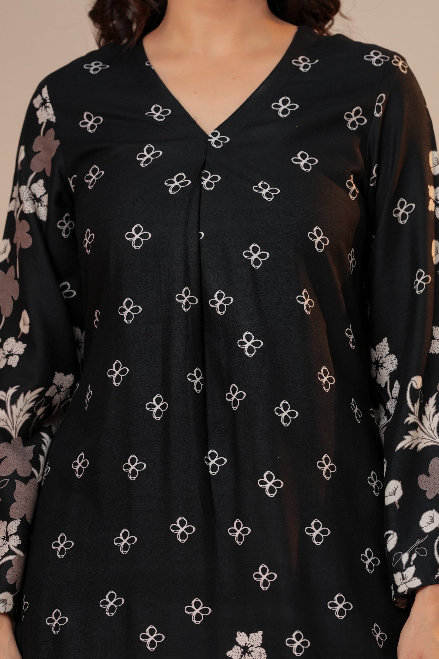 Classic Black V-neck Viscose Rayon Kurta Set